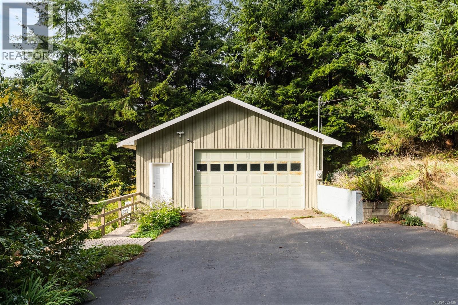 2594 Seaside Dr - 64