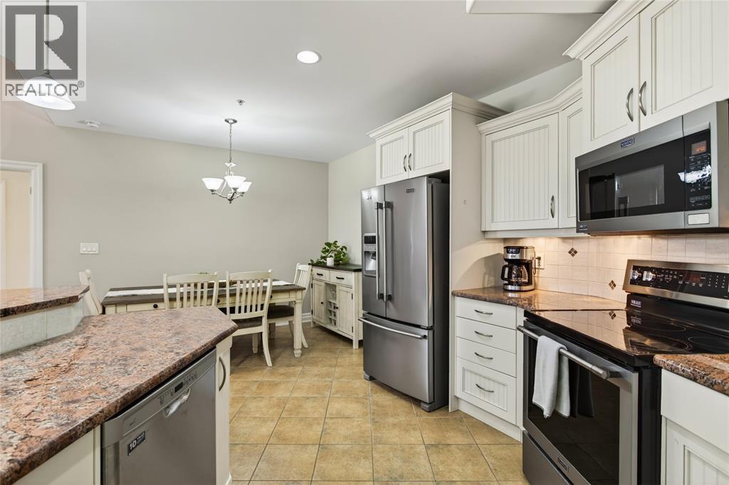 1550 VENETIAN BOULEVARD Unit# 310, Point Edward, Ontario, N7T0A4 — Photo 15