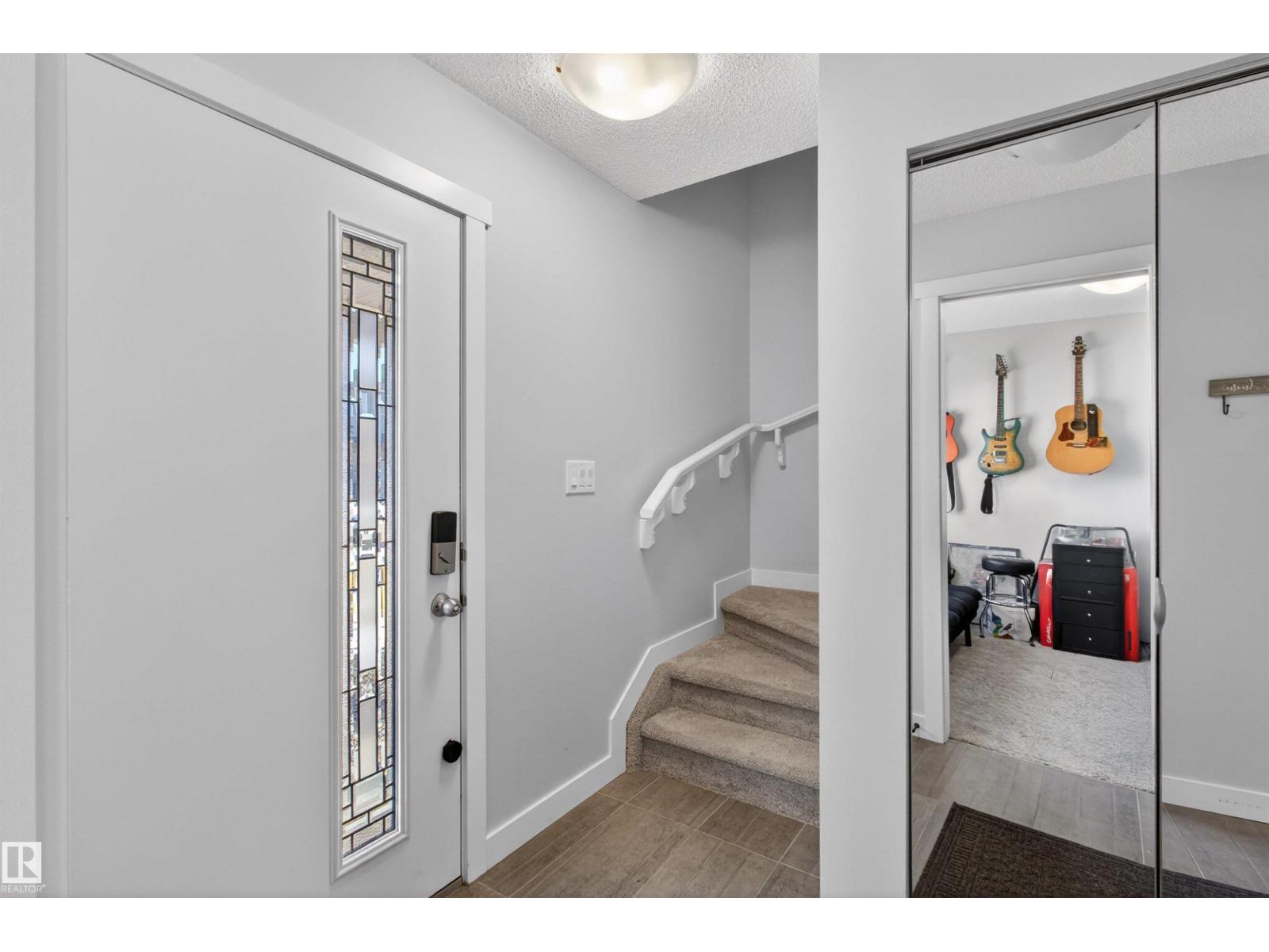 19722 26A AV NW, Edmonton