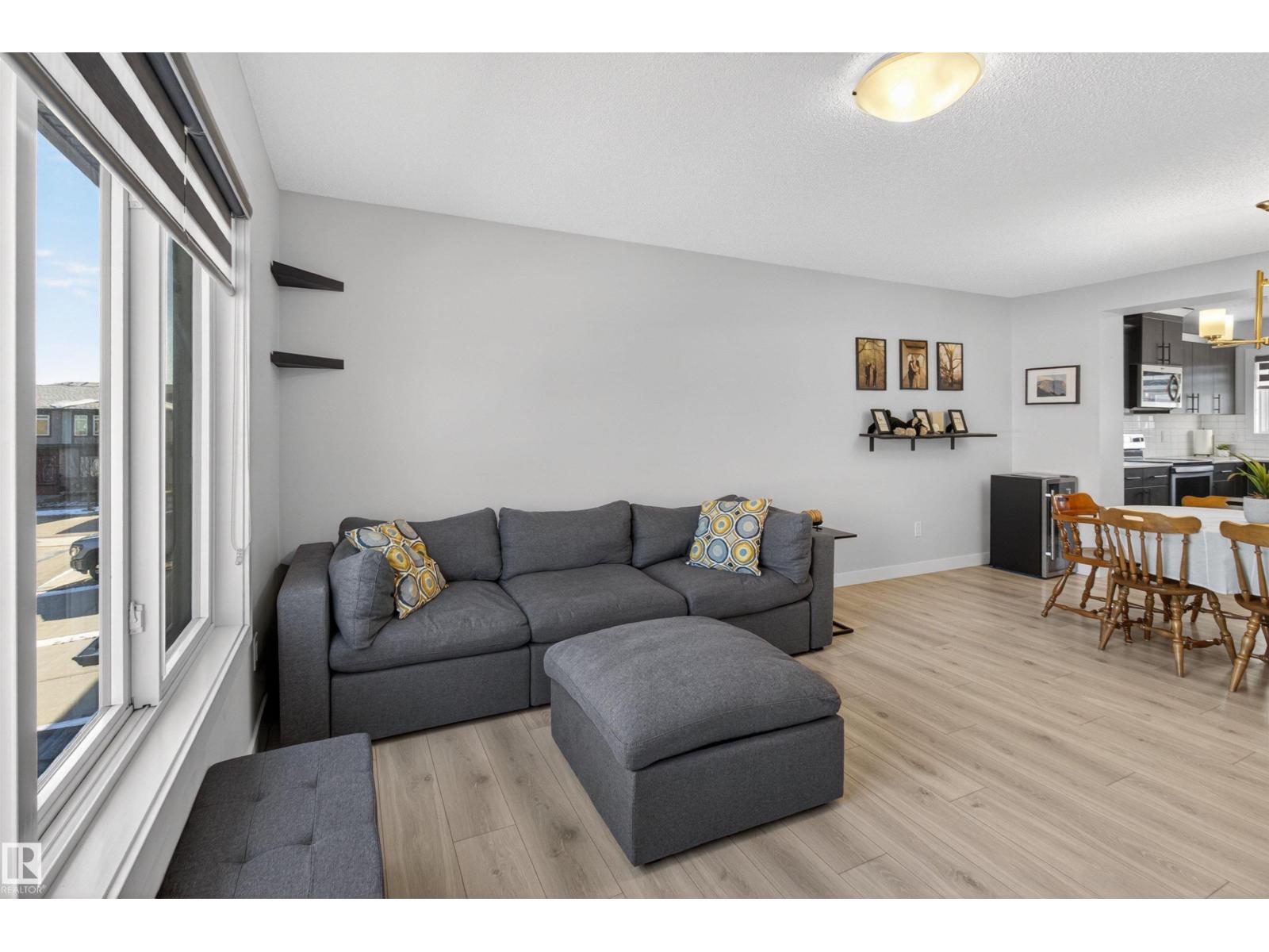 19722 26A AV NW, Edmonton