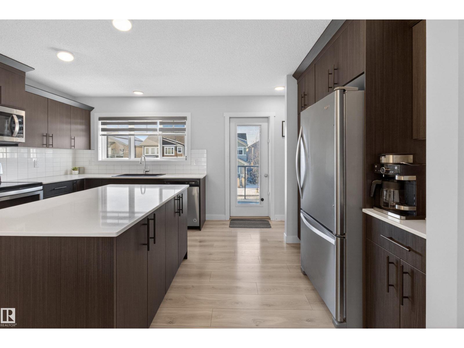 19722 26A AV NW, Edmonton