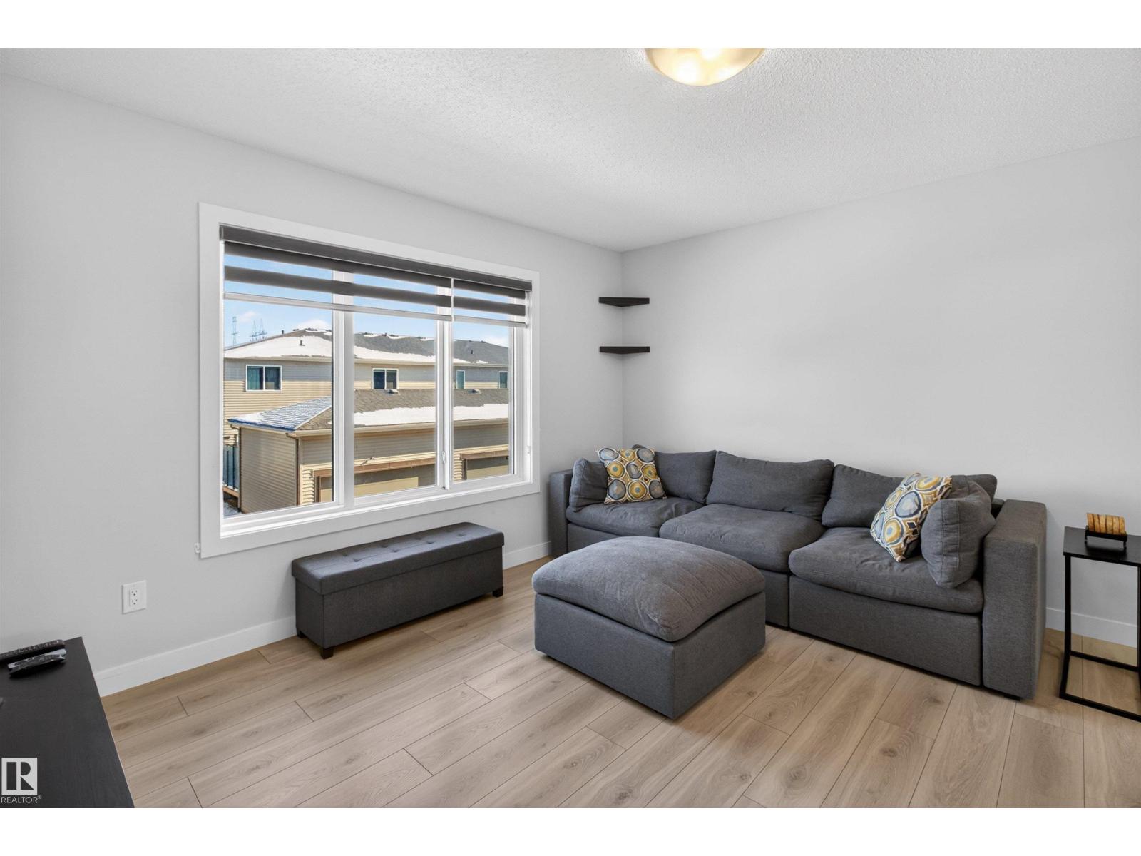 19722 26A AV NW, Edmonton