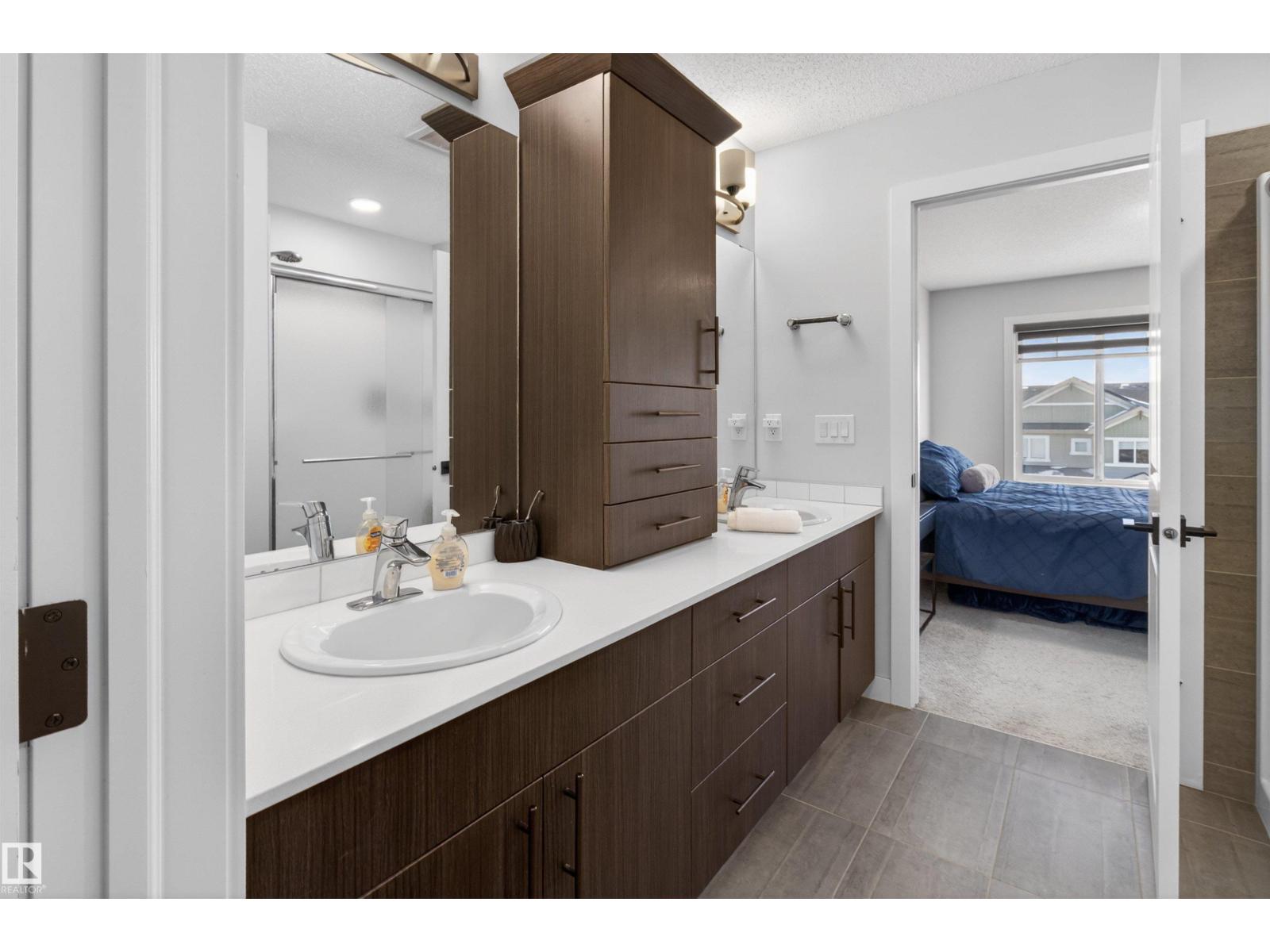 19722 26A AV NW, Edmonton