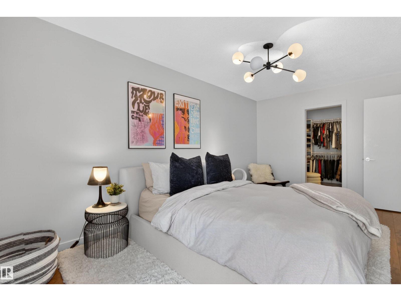 #305 10026 112 ST NW, Edmonton