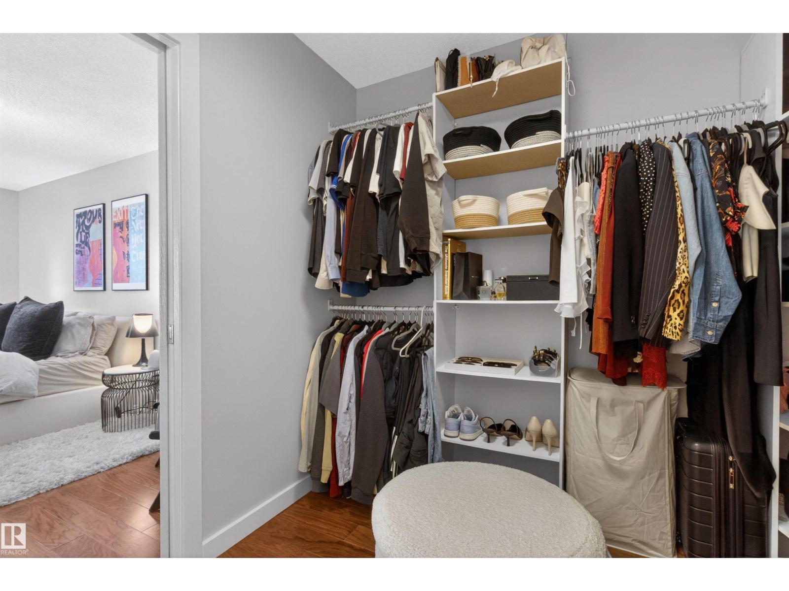 #305 10026 112 ST NW, Edmonton