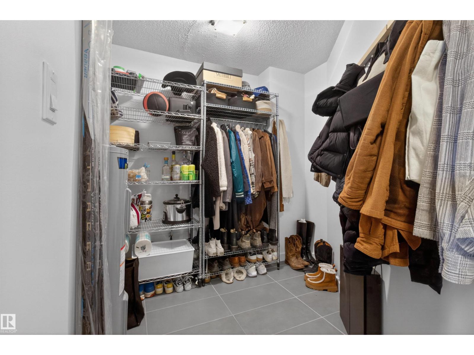 #305 10026 112 ST NW, Edmonton