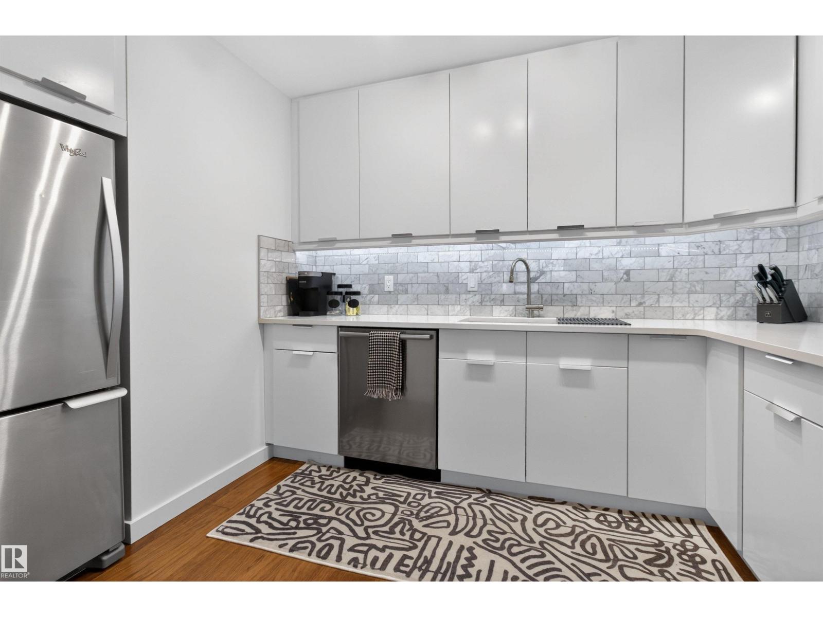 #305 10026 112 ST NW, Edmonton