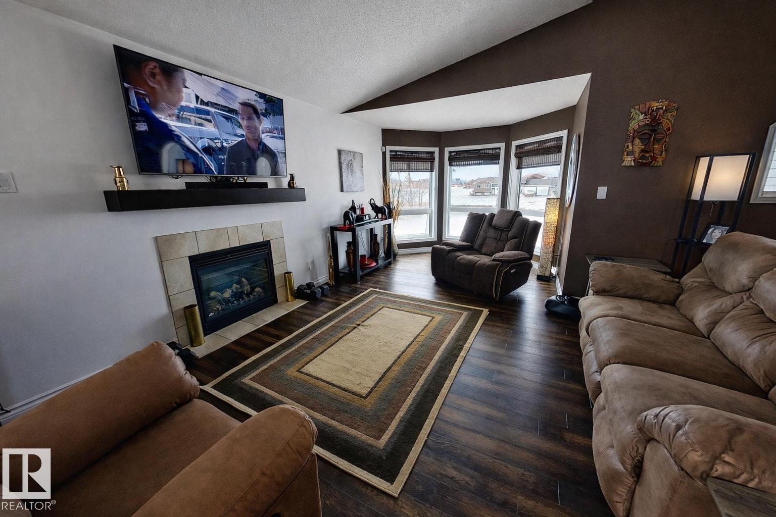 #41 42011 Twp 624 RD - 3