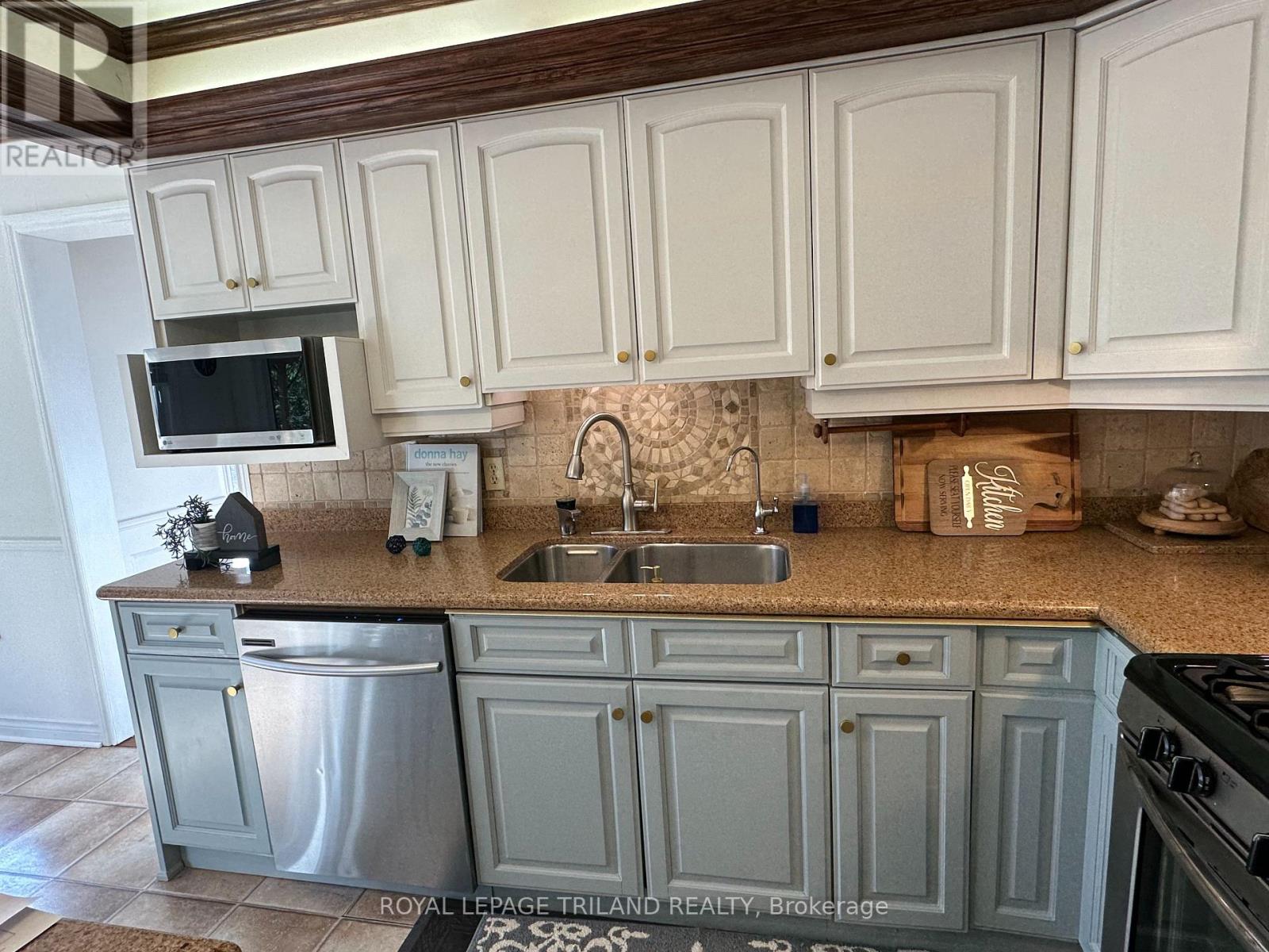 71 CHALFONT ROAD Property Photo