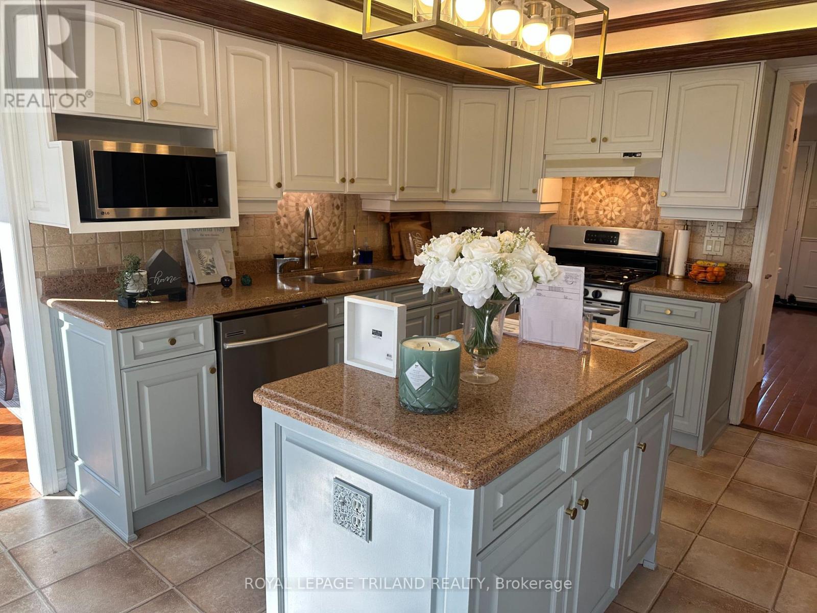 71 CHALFONT ROAD Property Photo