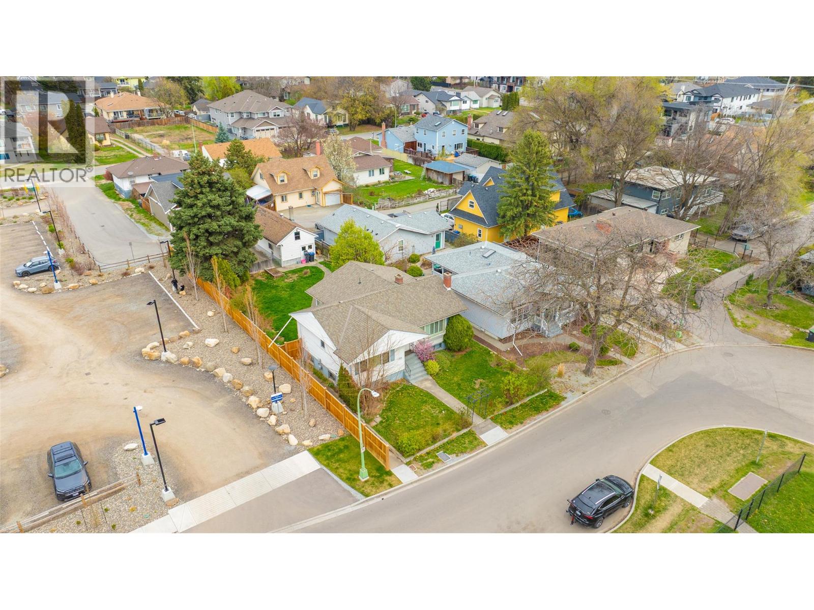  588/598 Royal Avenue, Kelowna