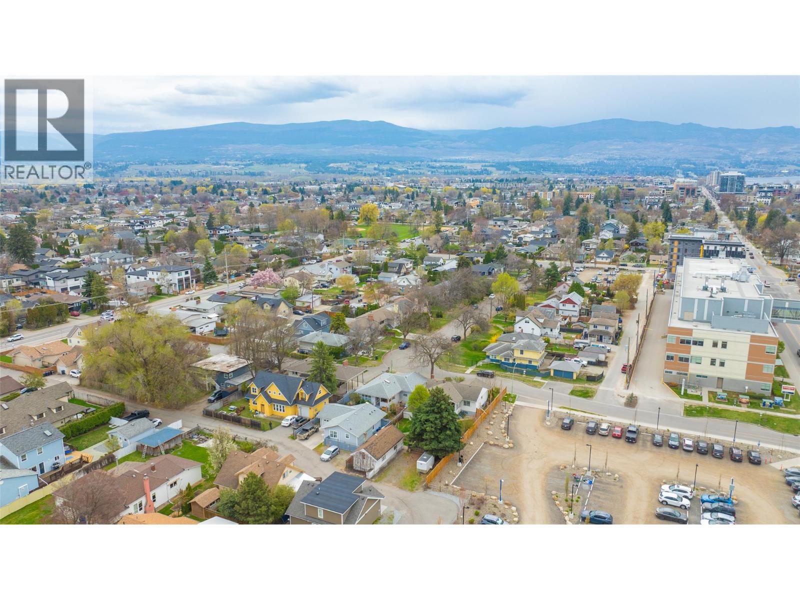  588/598 Royal Avenue, Kelowna