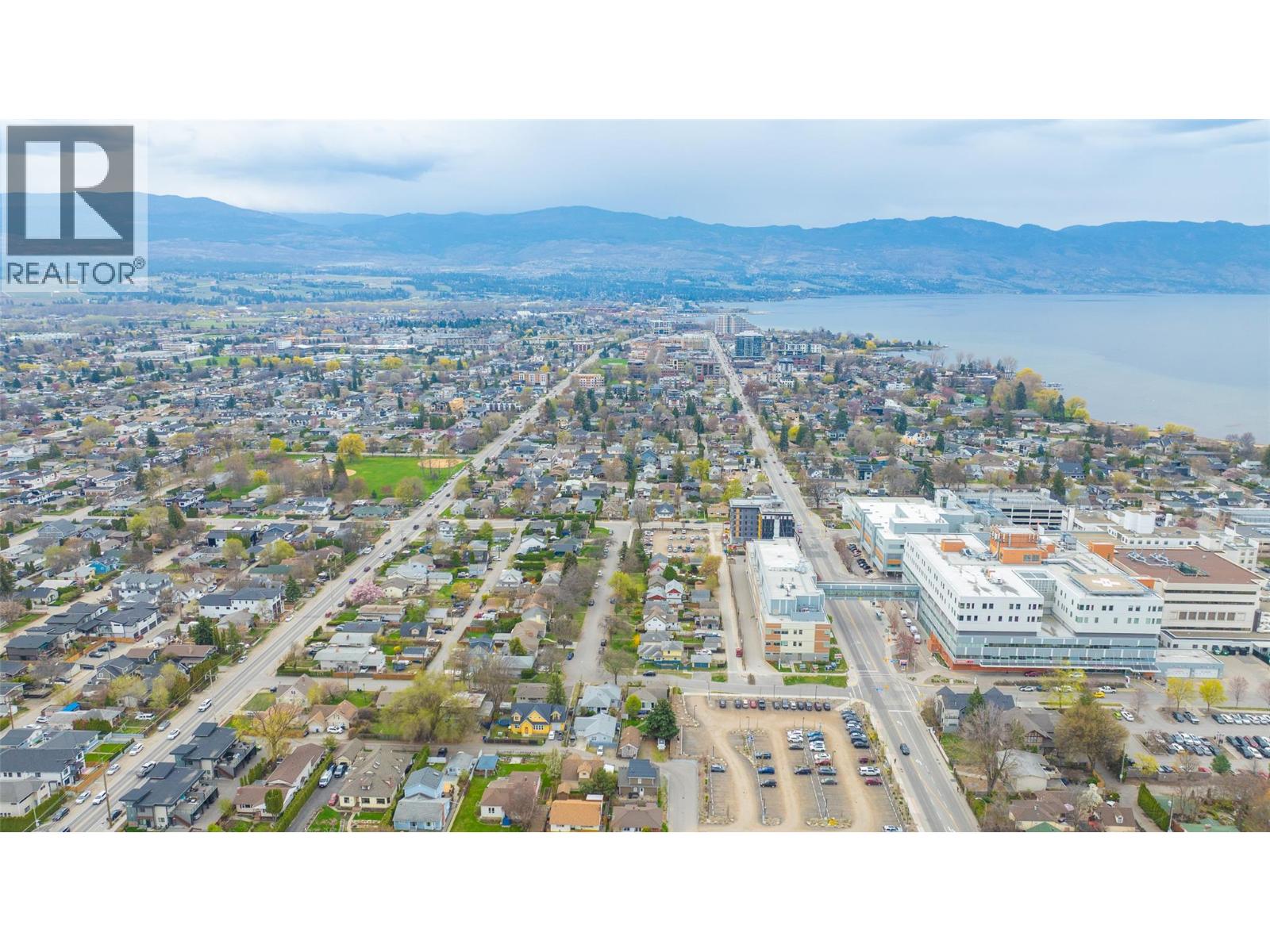  588/598 Royal Avenue, Kelowna