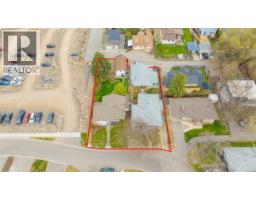  588/598 Royal Avenue, Kelowna