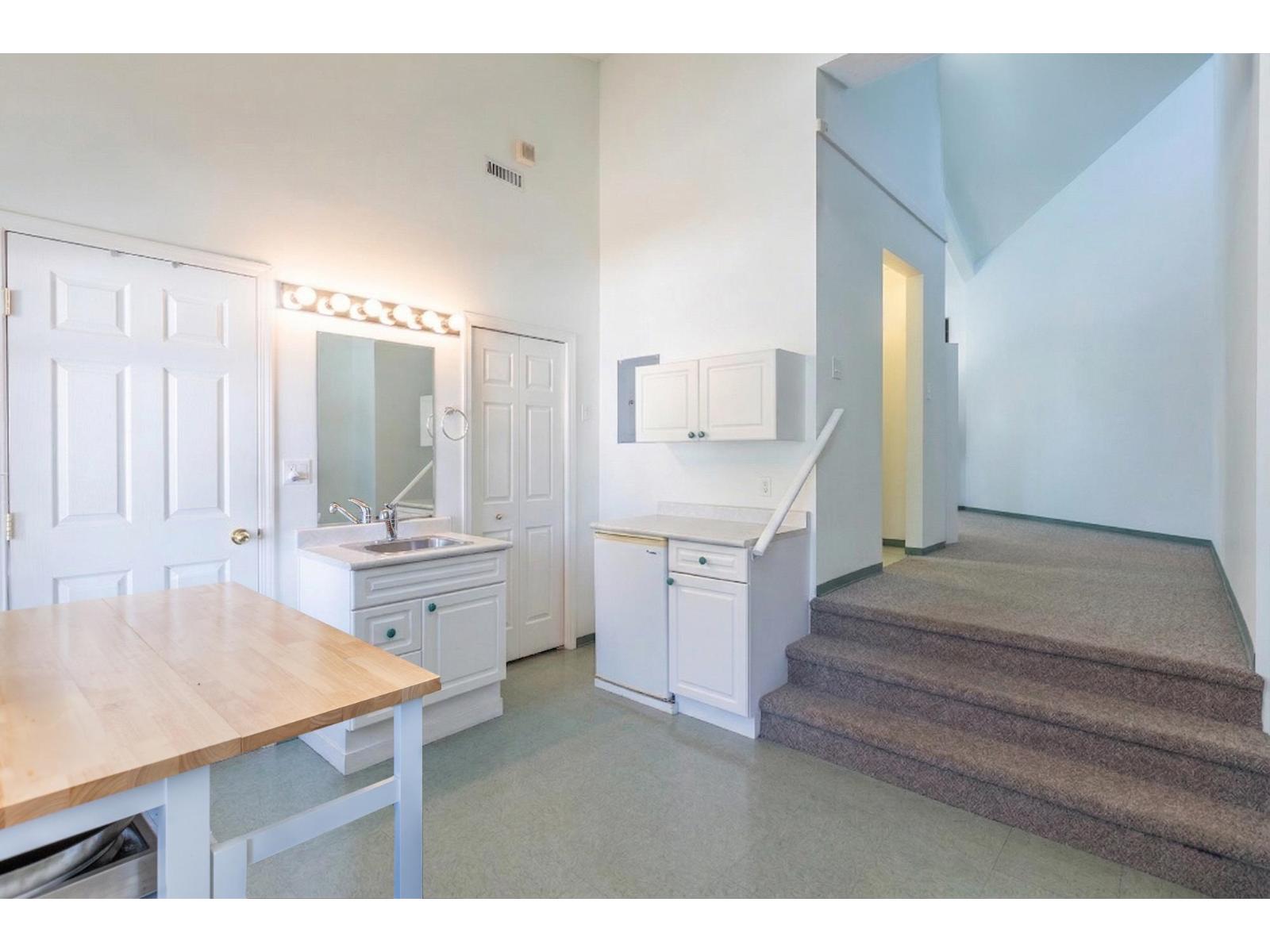 12189 BEECHER STREET, Surrey