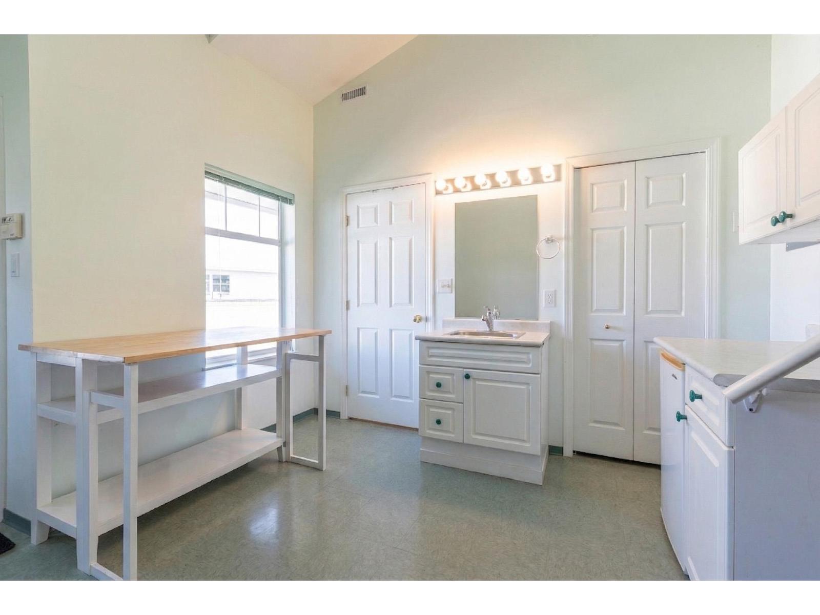 12189 BEECHER STREET, Surrey