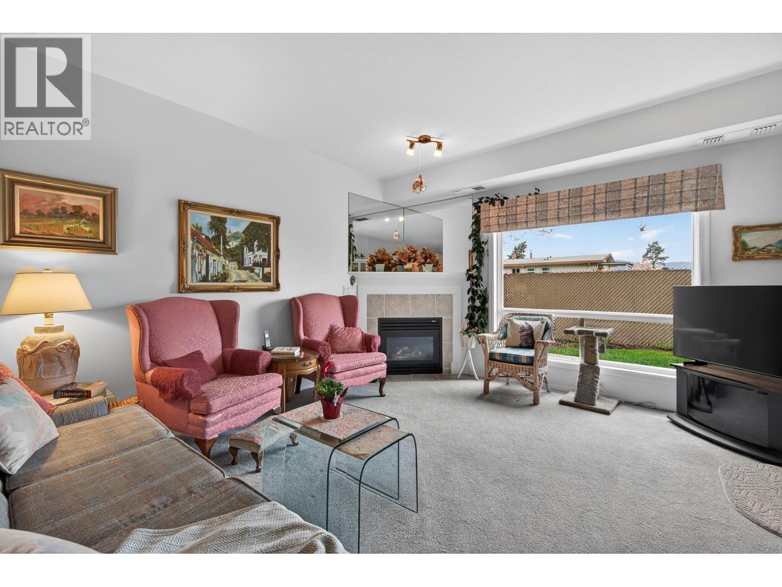 #105 2300 Benvoulin Road - 4