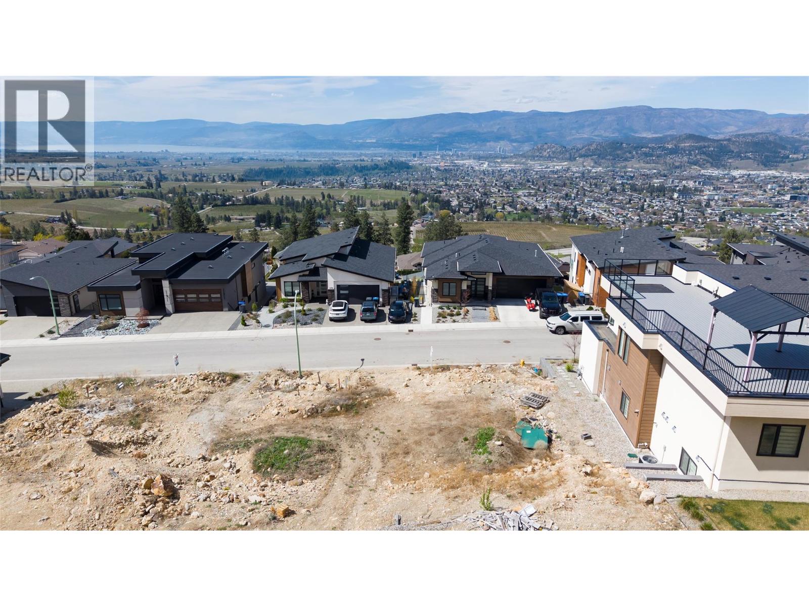 1181 Lone Pine Drive, Kelowna