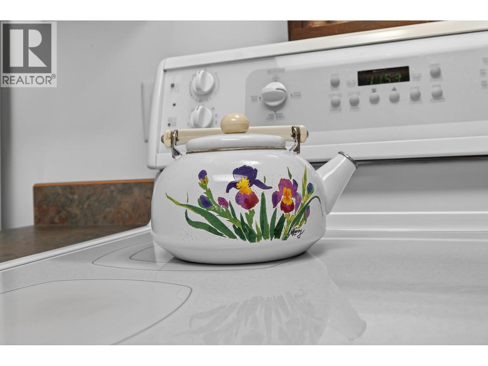 #105 2300 Benvoulin Road - 18