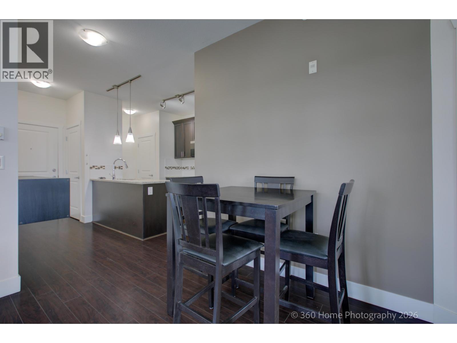 411 2330 SHAUGHNESSY STREET, Port Coquitlam
