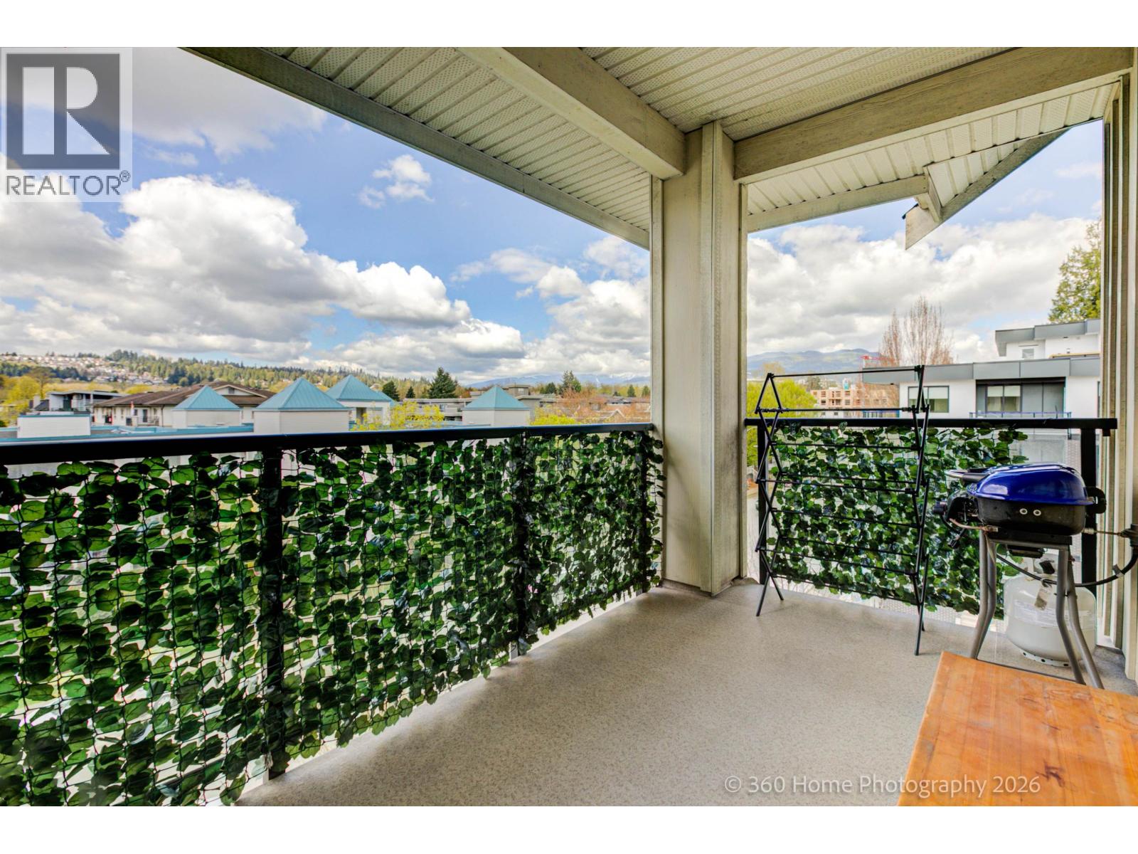 411 2330 SHAUGHNESSY STREET, Port Coquitlam