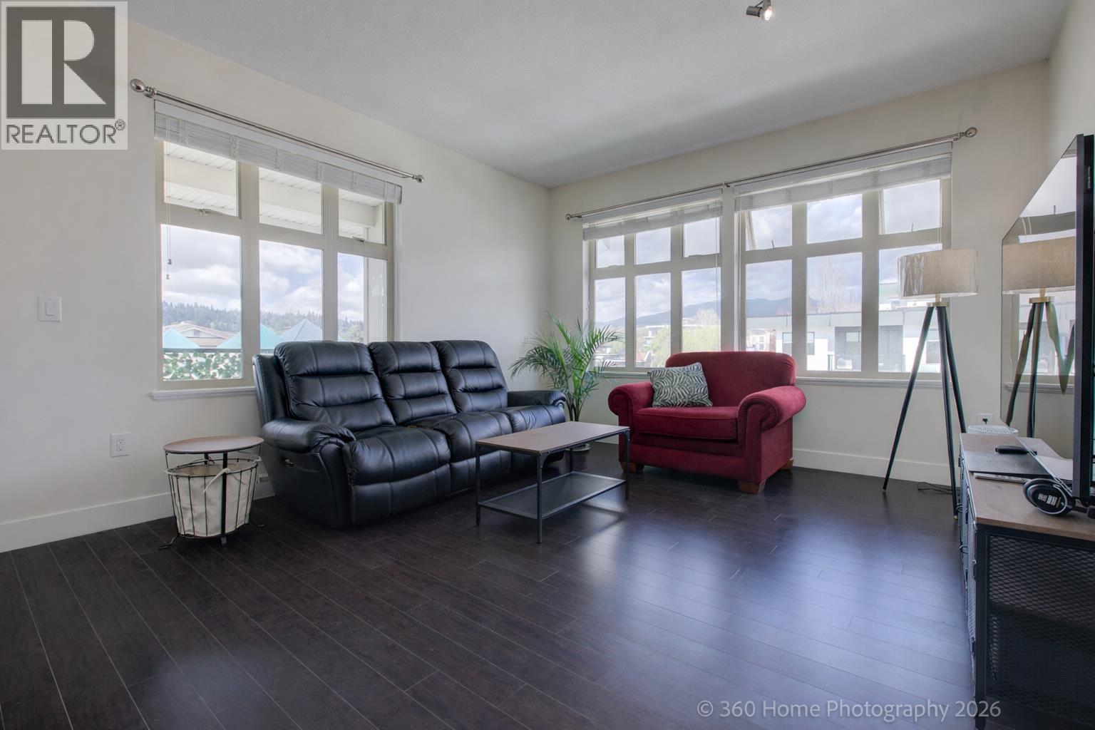 411 2330 SHAUGHNESSY STREET, Port Coquitlam