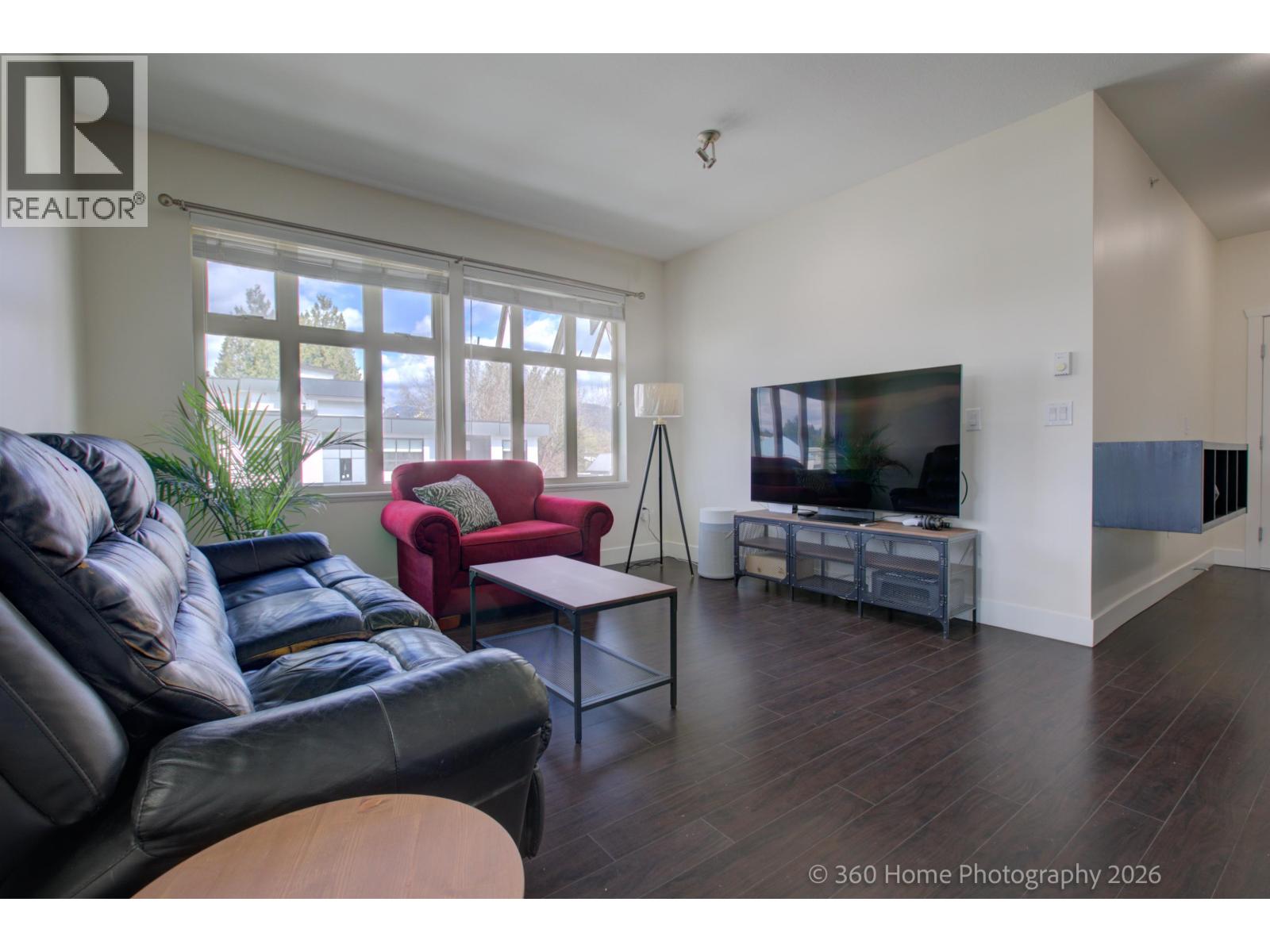 411 2330 SHAUGHNESSY STREET, Port Coquitlam