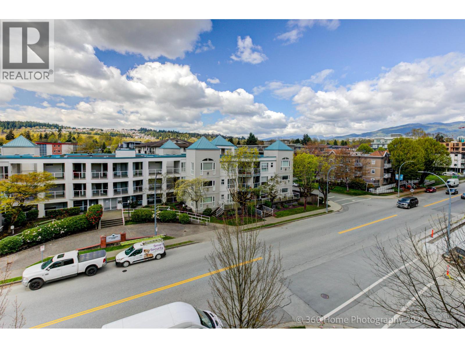 411 2330 SHAUGHNESSY STREET, Port Coquitlam