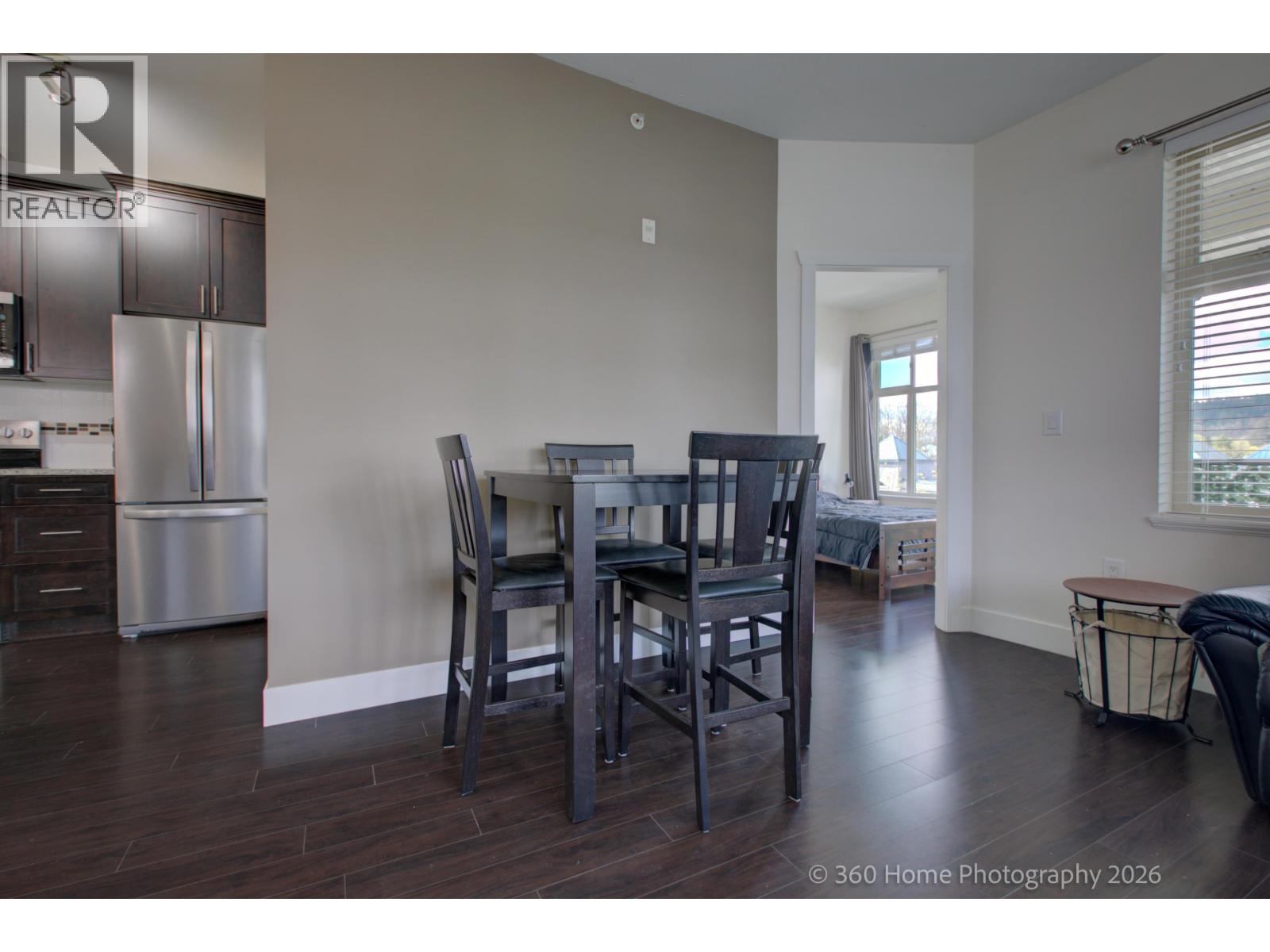 411 2330 SHAUGHNESSY STREET, Port Coquitlam