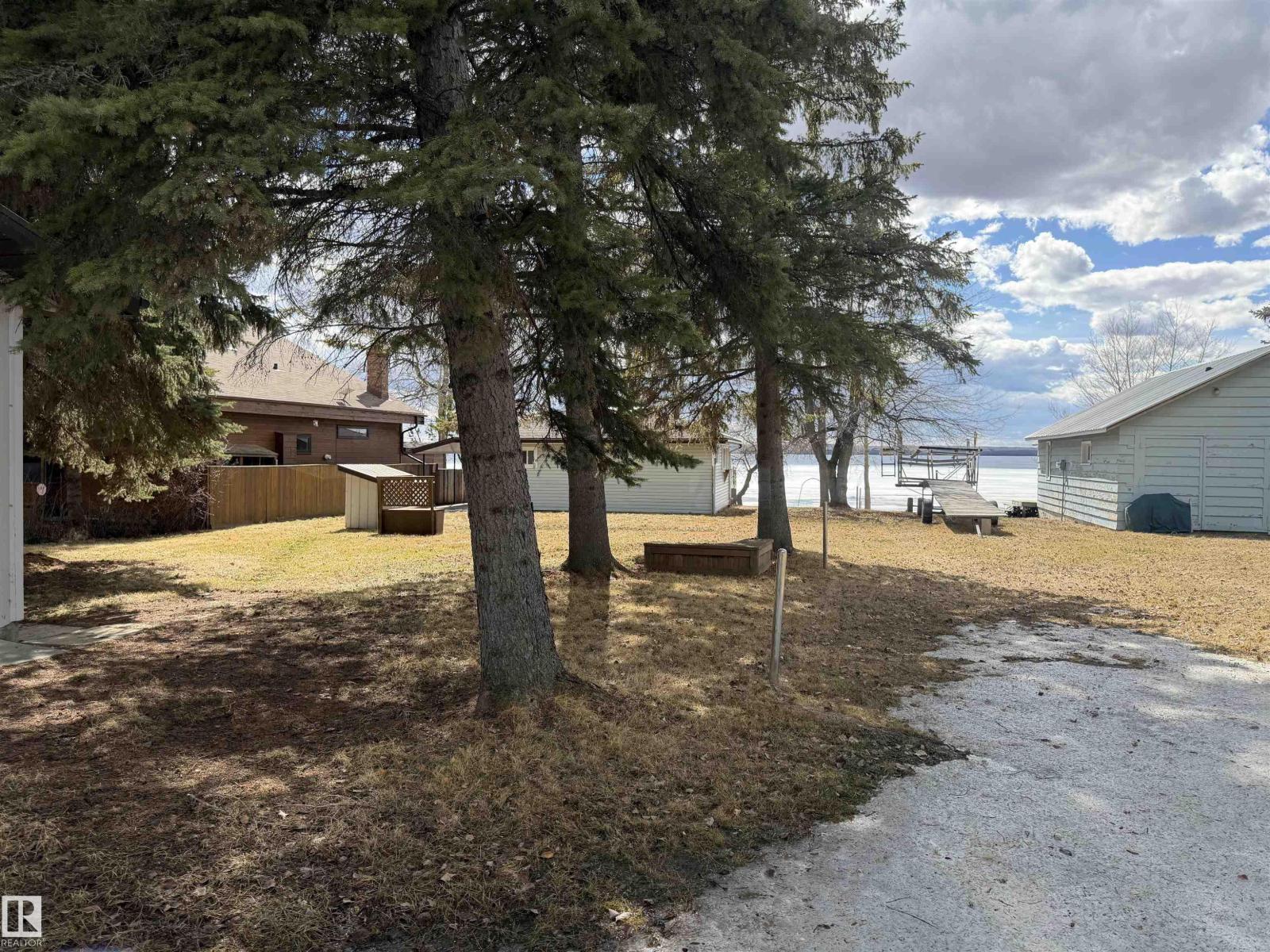 A19 Beach Ave Johnsonia BE, Rural Leduc County