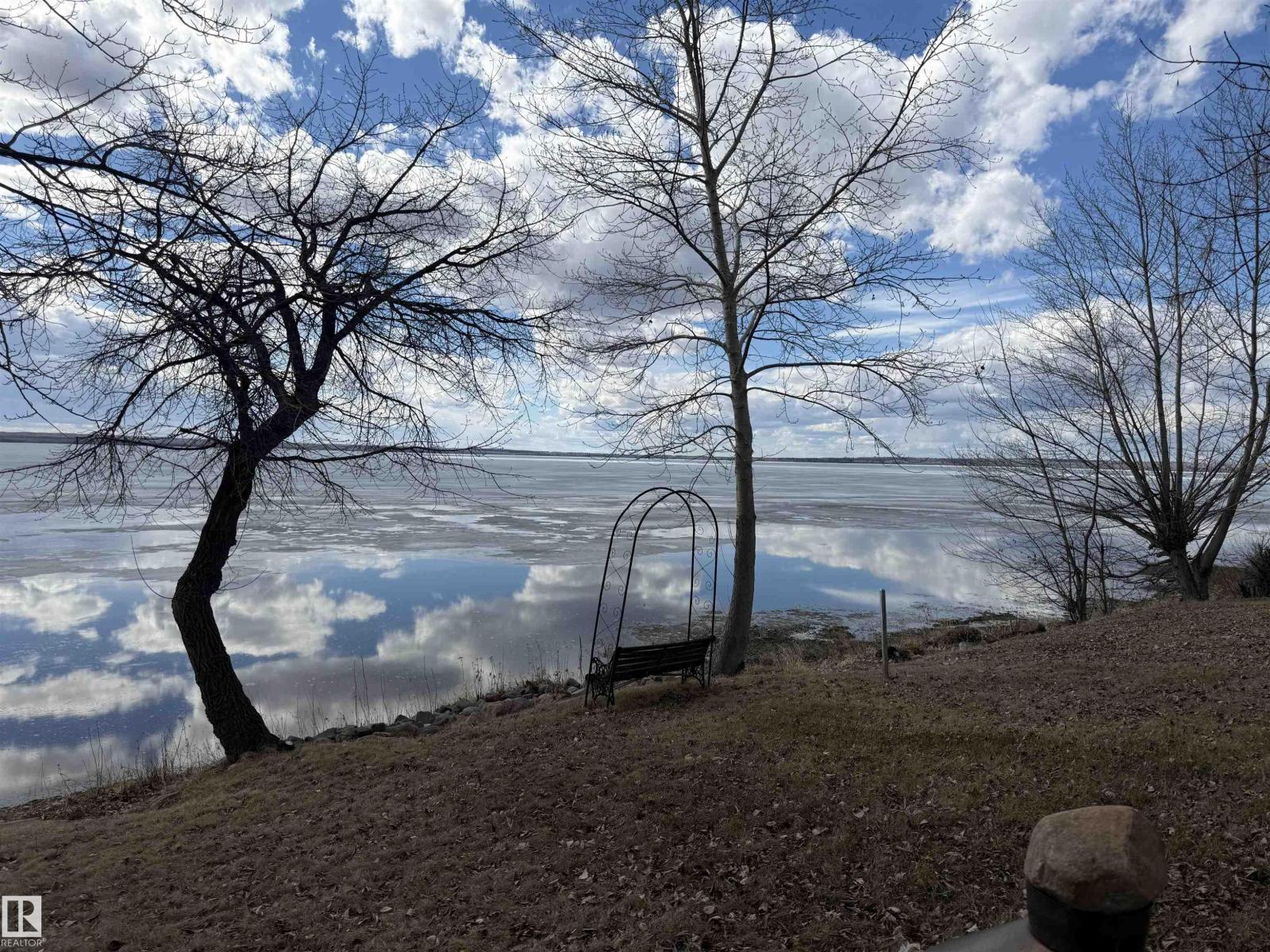 A19 Beach Ave Johnsonia BE, Rural Leduc County