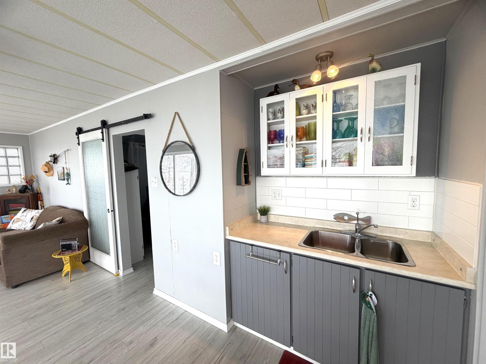 A19 Beach Ave Johnsonia BE, Rural Leduc County