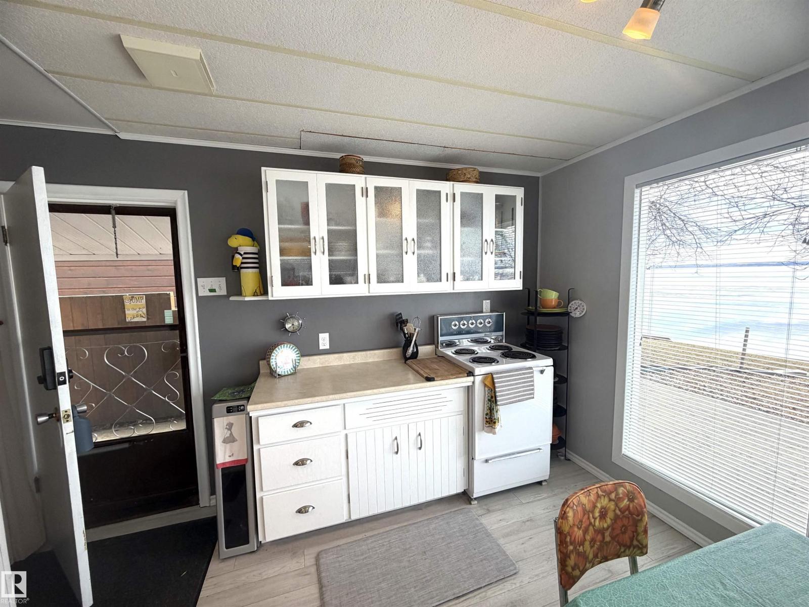 A19 Beach Ave Johnsonia BE, Rural Leduc County