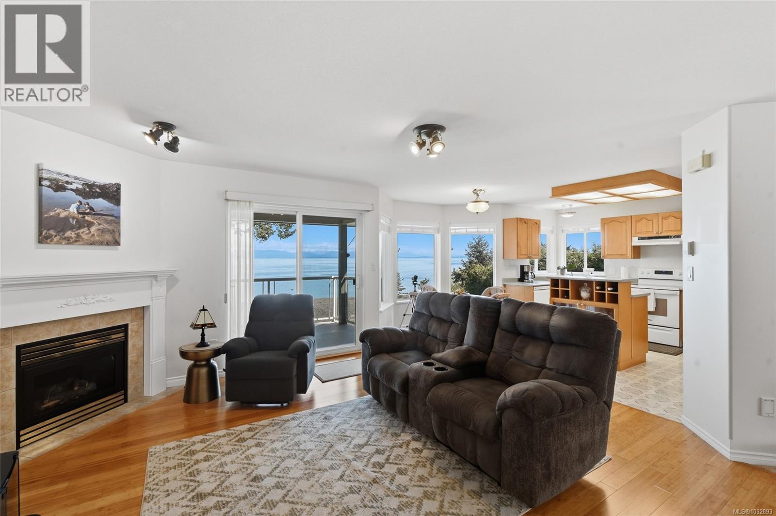 5972 ALDERGROVE DR - 9