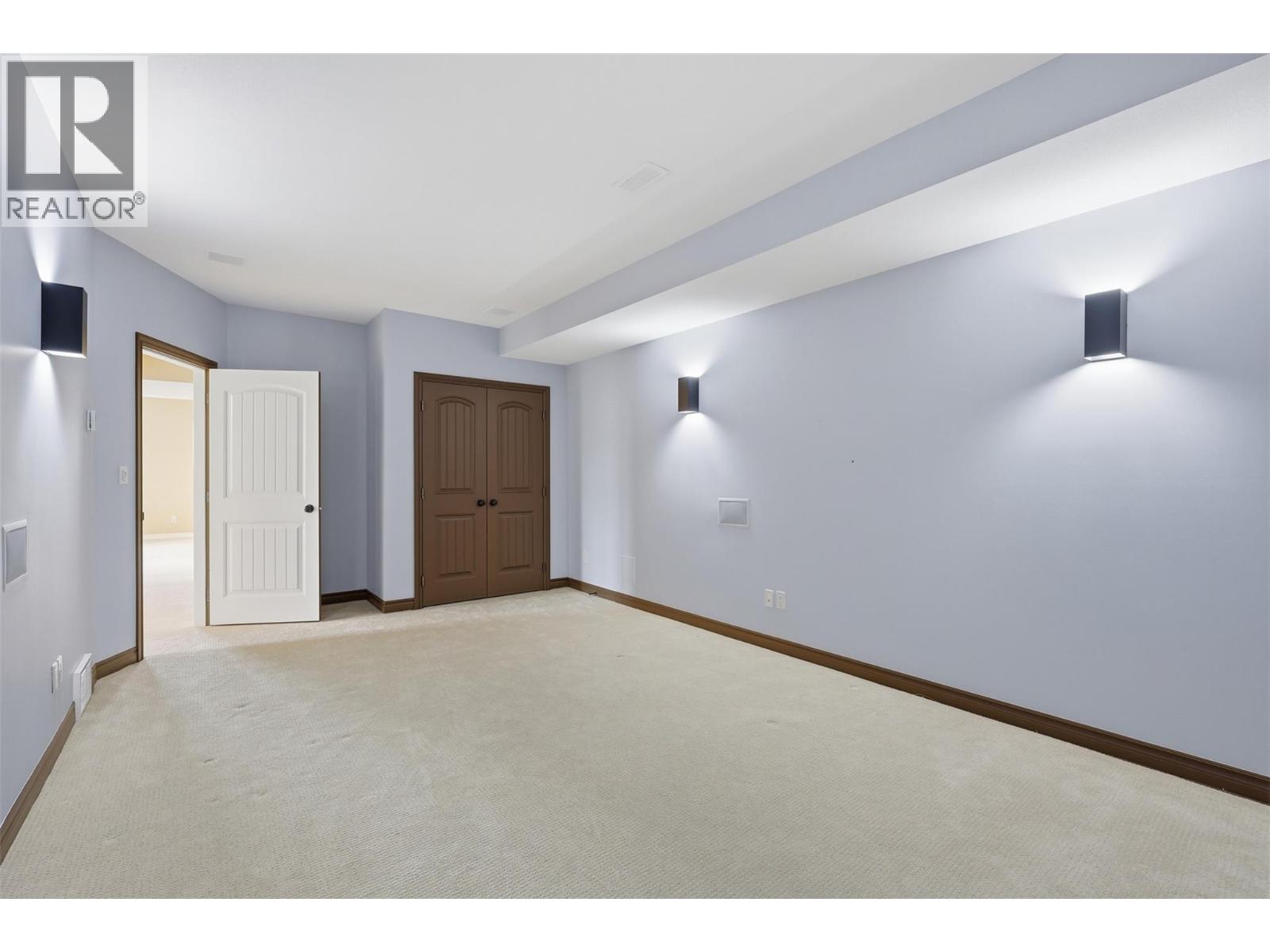 1589 GOLF RIDGE Drive - 51