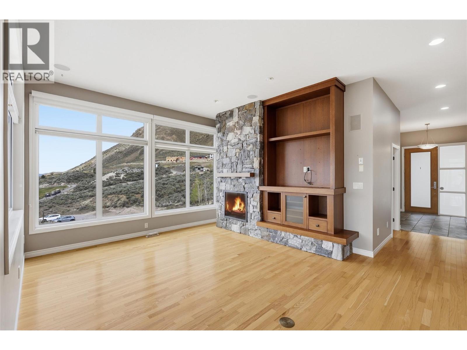 1589 GOLF RIDGE Drive - 23