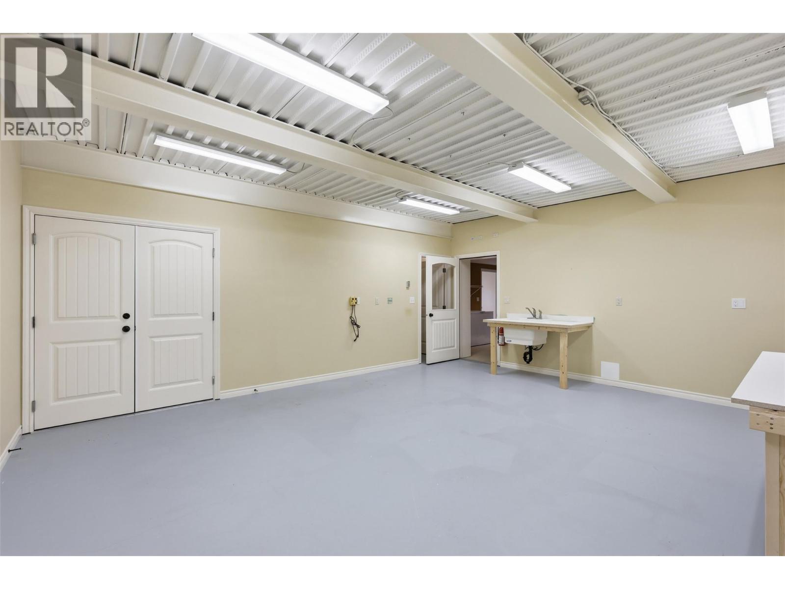 1589 GOLF RIDGE Drive - 54