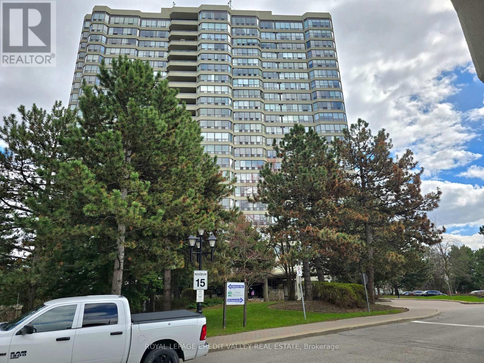 2101 - 24 HANOVER ROAD