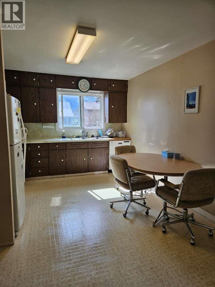 1501 Douglas Street - 17