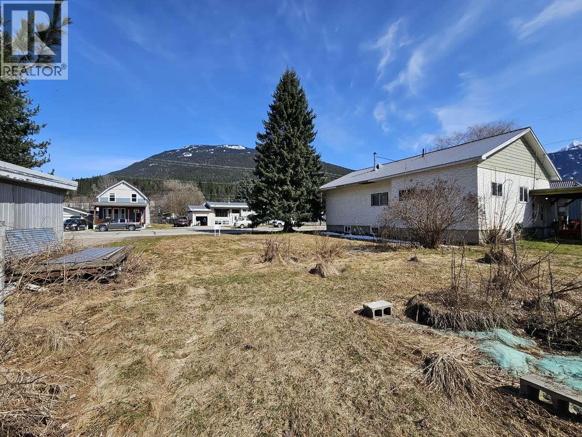 1501 Douglas Street - 6