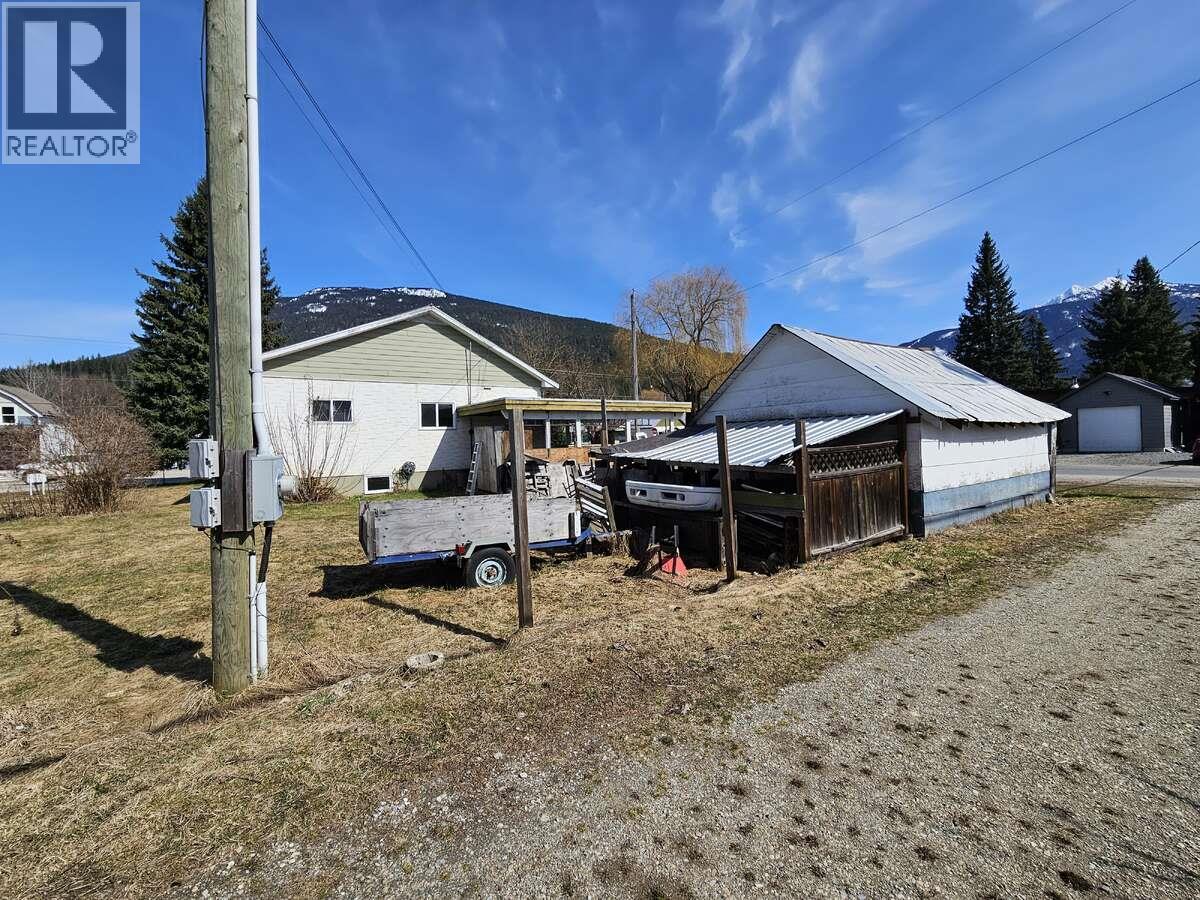 1501 Douglas Street - 7