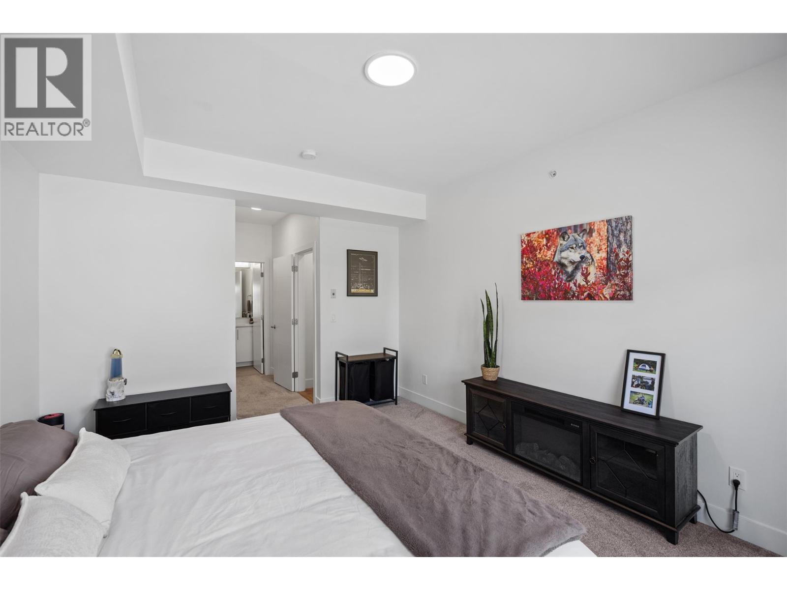 #314 2046 ROBSON Place - 23