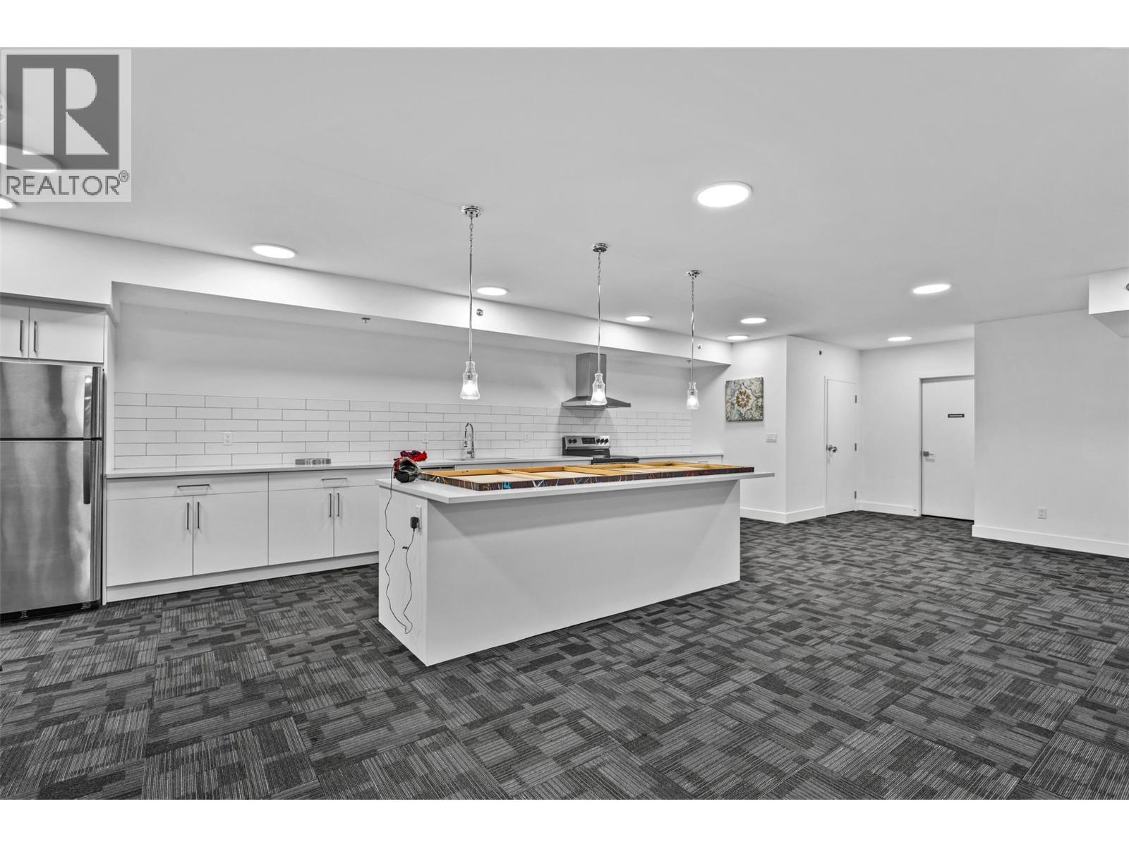 #314 2046 ROBSON Place - 31