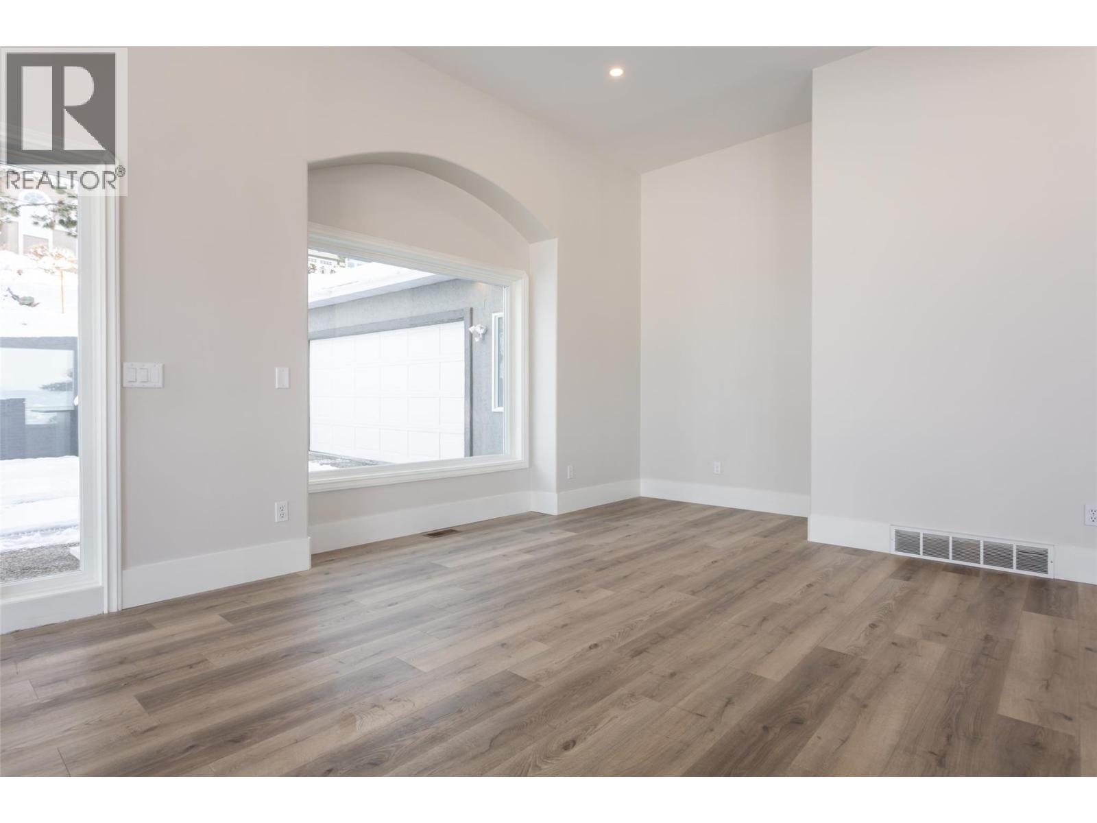  845 Toovey Road, Kelowna