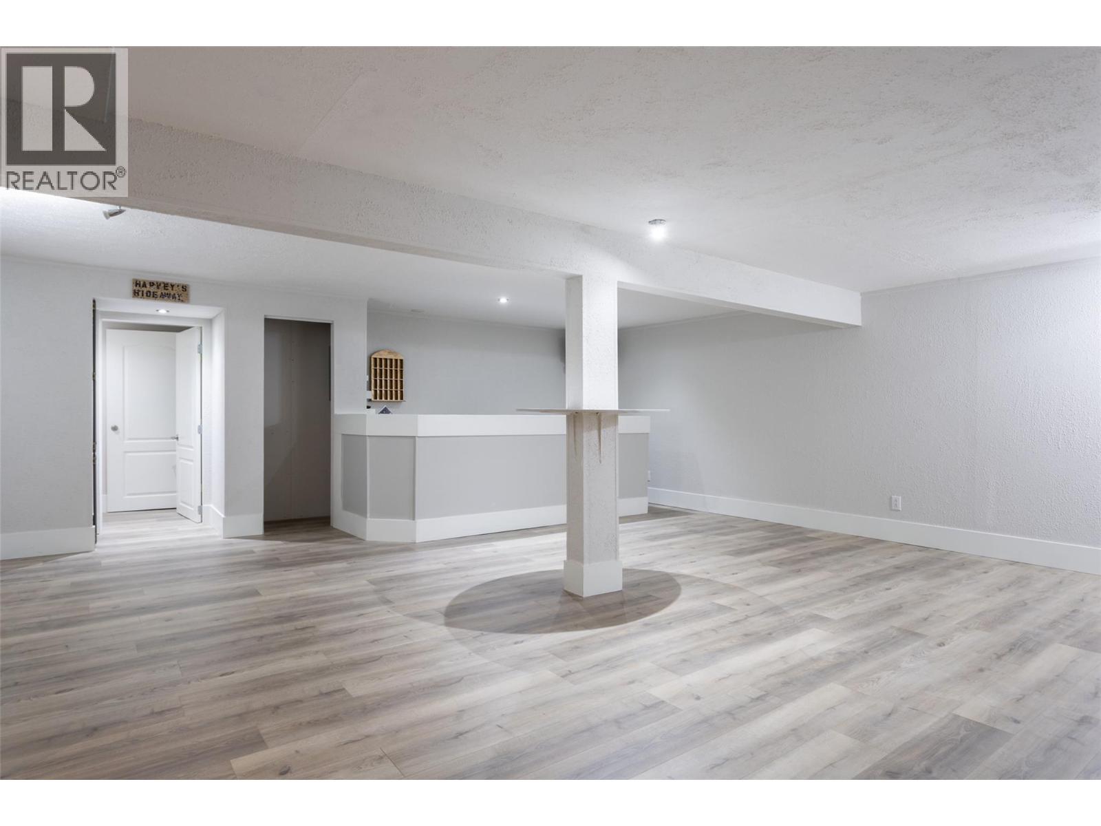  845 Toovey Road, Kelowna