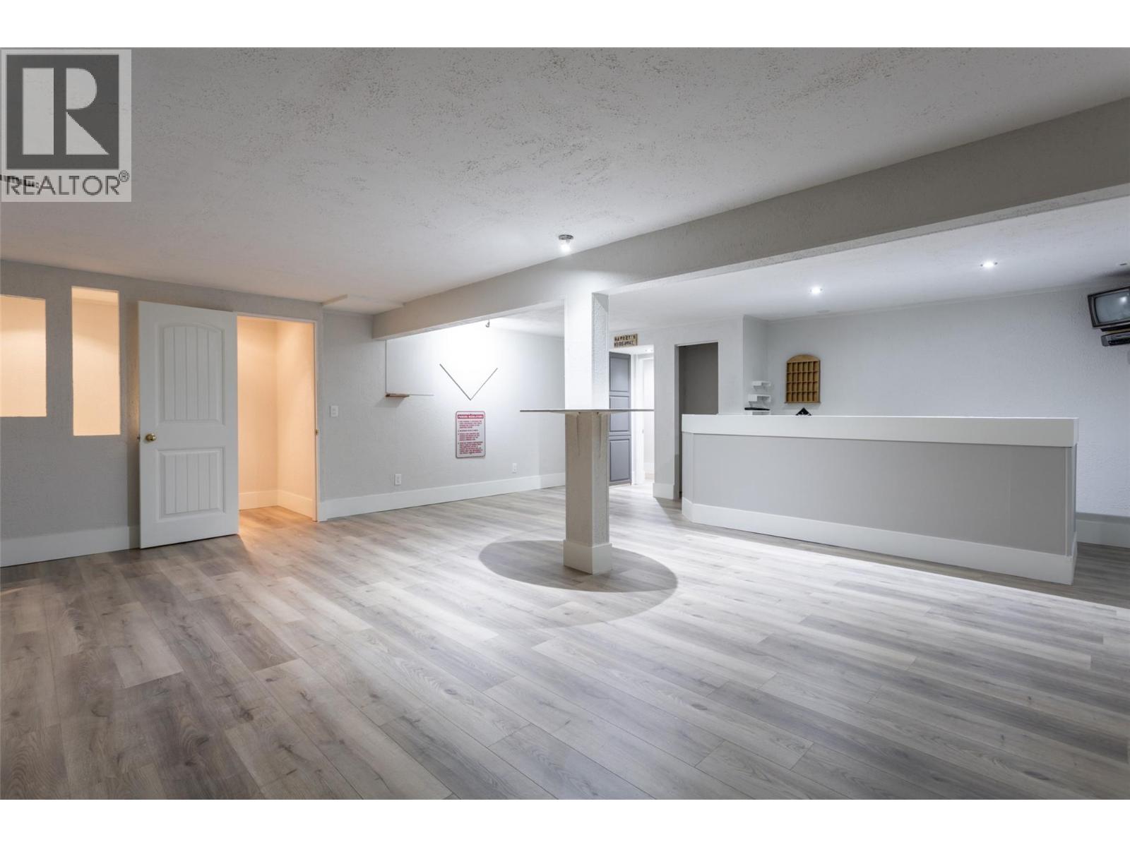  845 Toovey Road, Kelowna