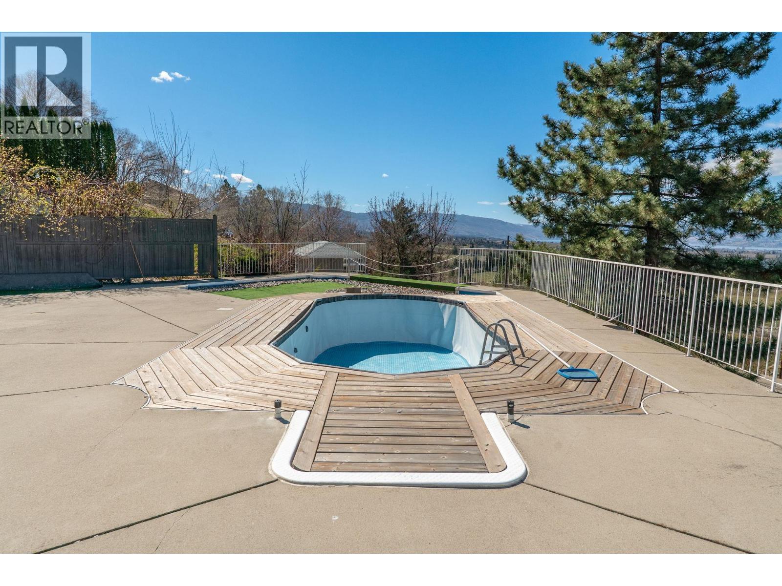  845 Toovey Road, Kelowna