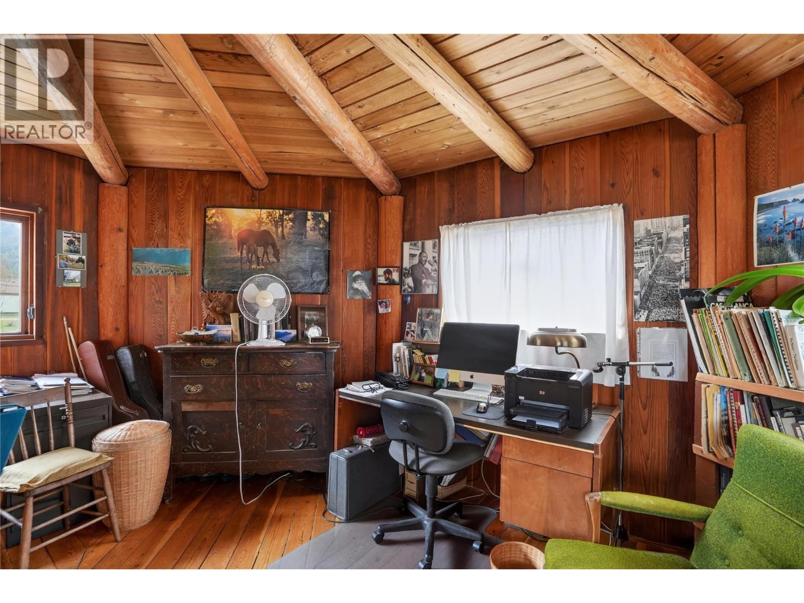 806 BELLEVUE Street - 25