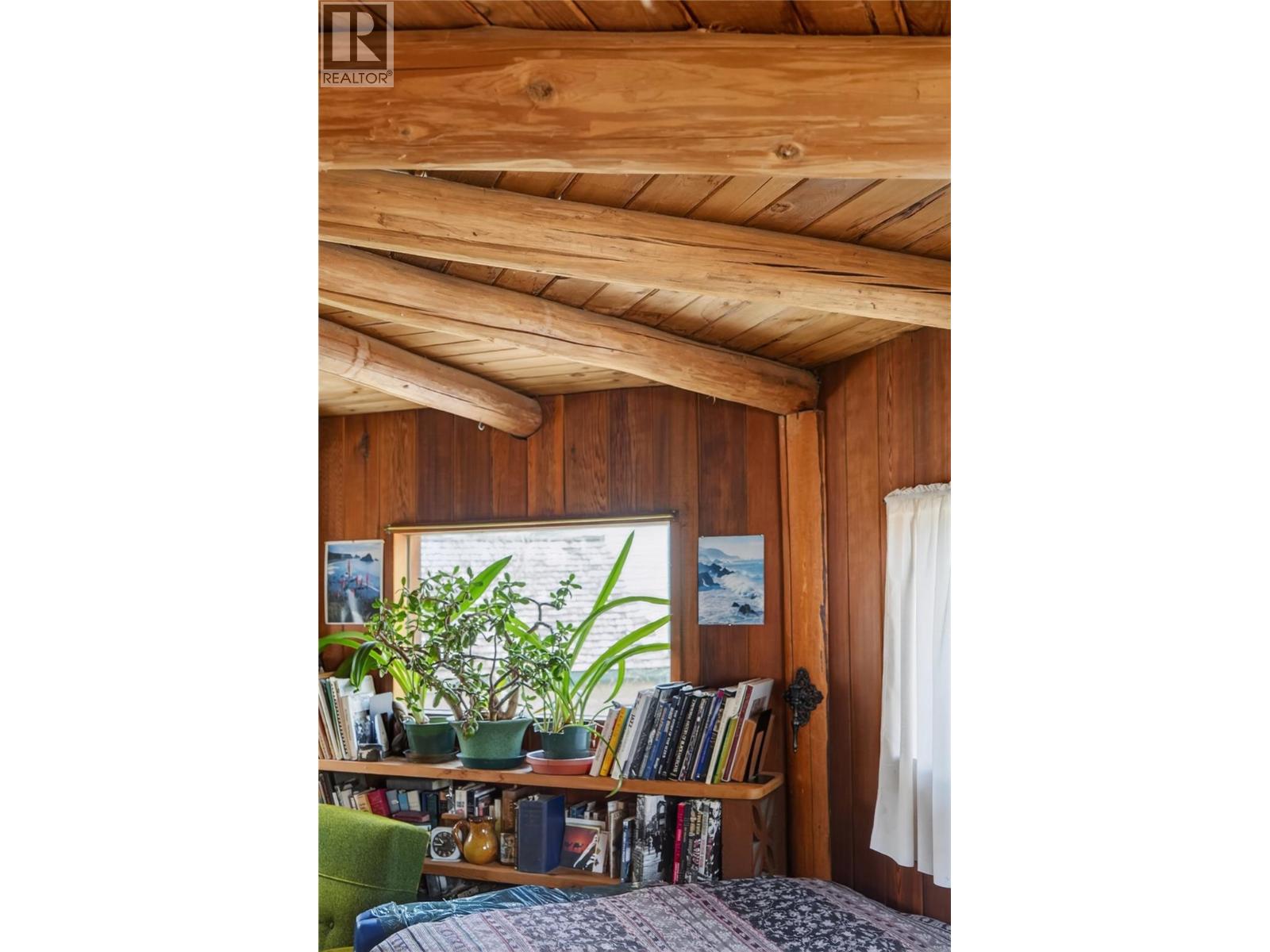 806 BELLEVUE Street - 27