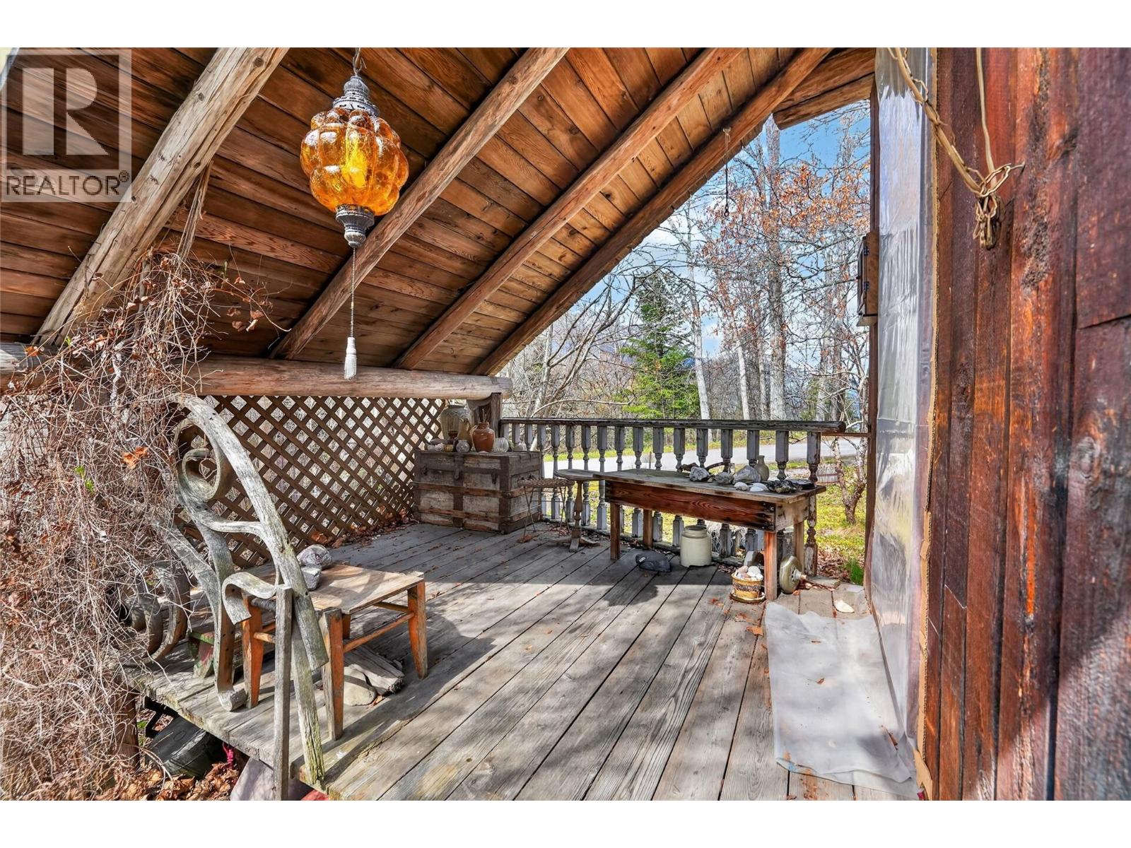 806 BELLEVUE Street - 34